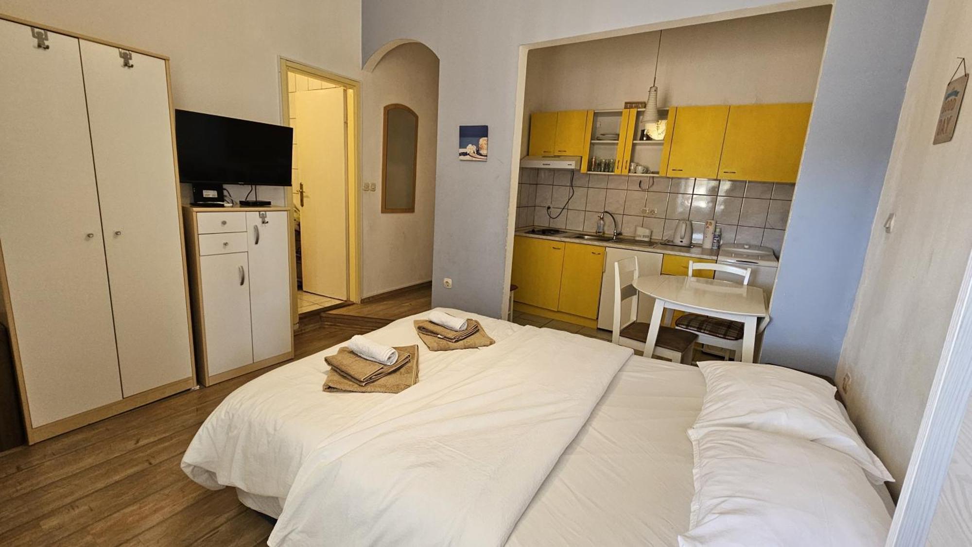 Studio Apartment Kiki For 2, Near Old Town & Beach, Free Wifi Zara Esterno foto