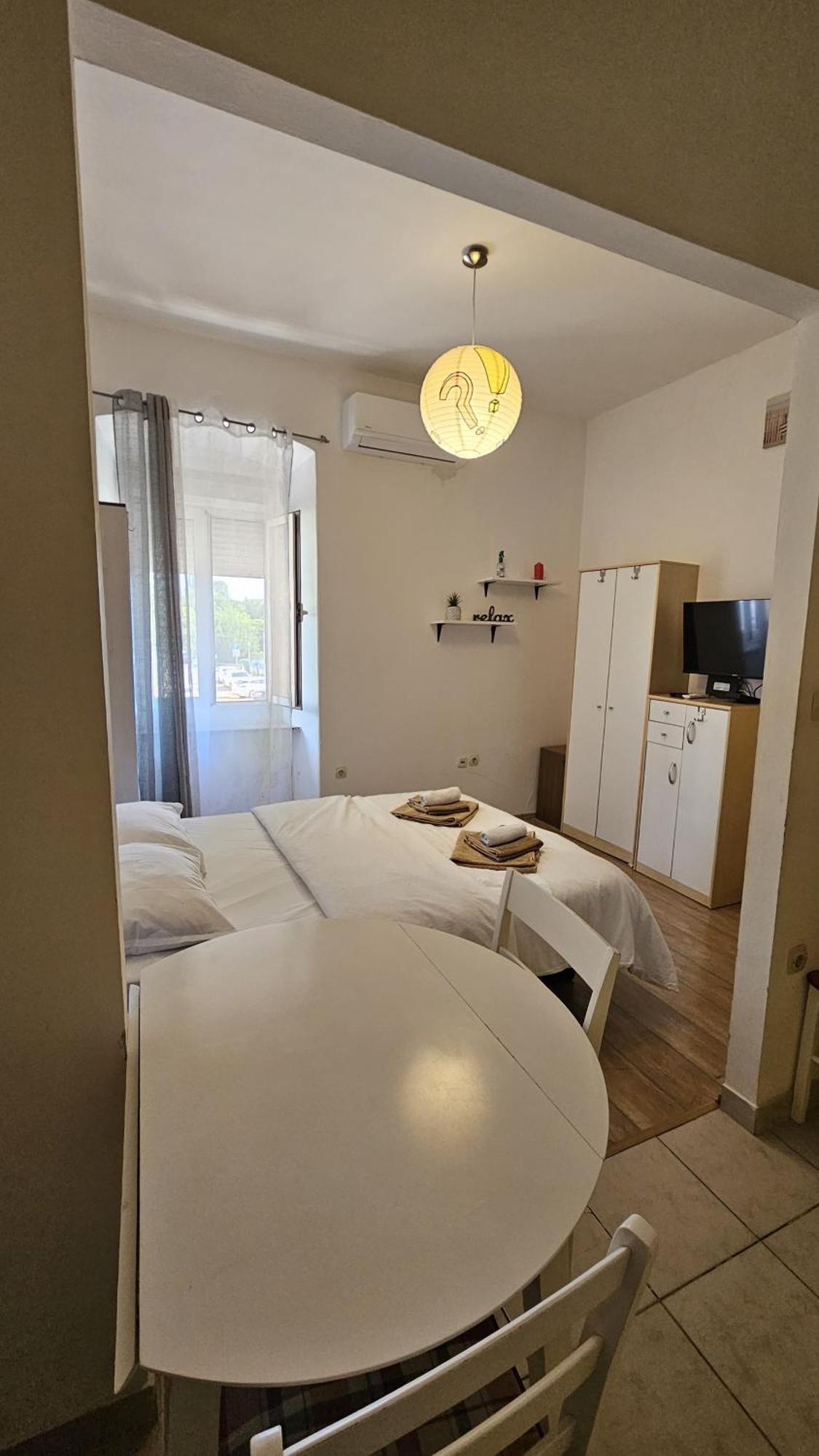 Studio Apartment Kiki For 2, Near Old Town & Beach, Free Wifi Zara Esterno foto