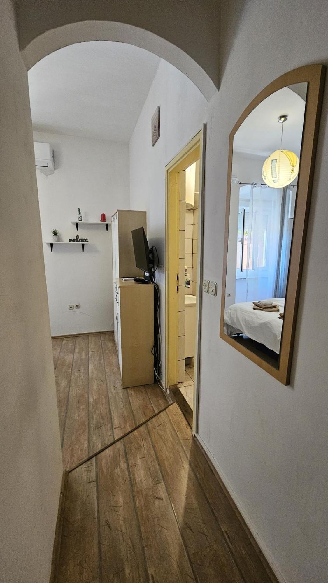 Studio Apartment Kiki For 2, Near Old Town & Beach, Free Wifi Zara Esterno foto